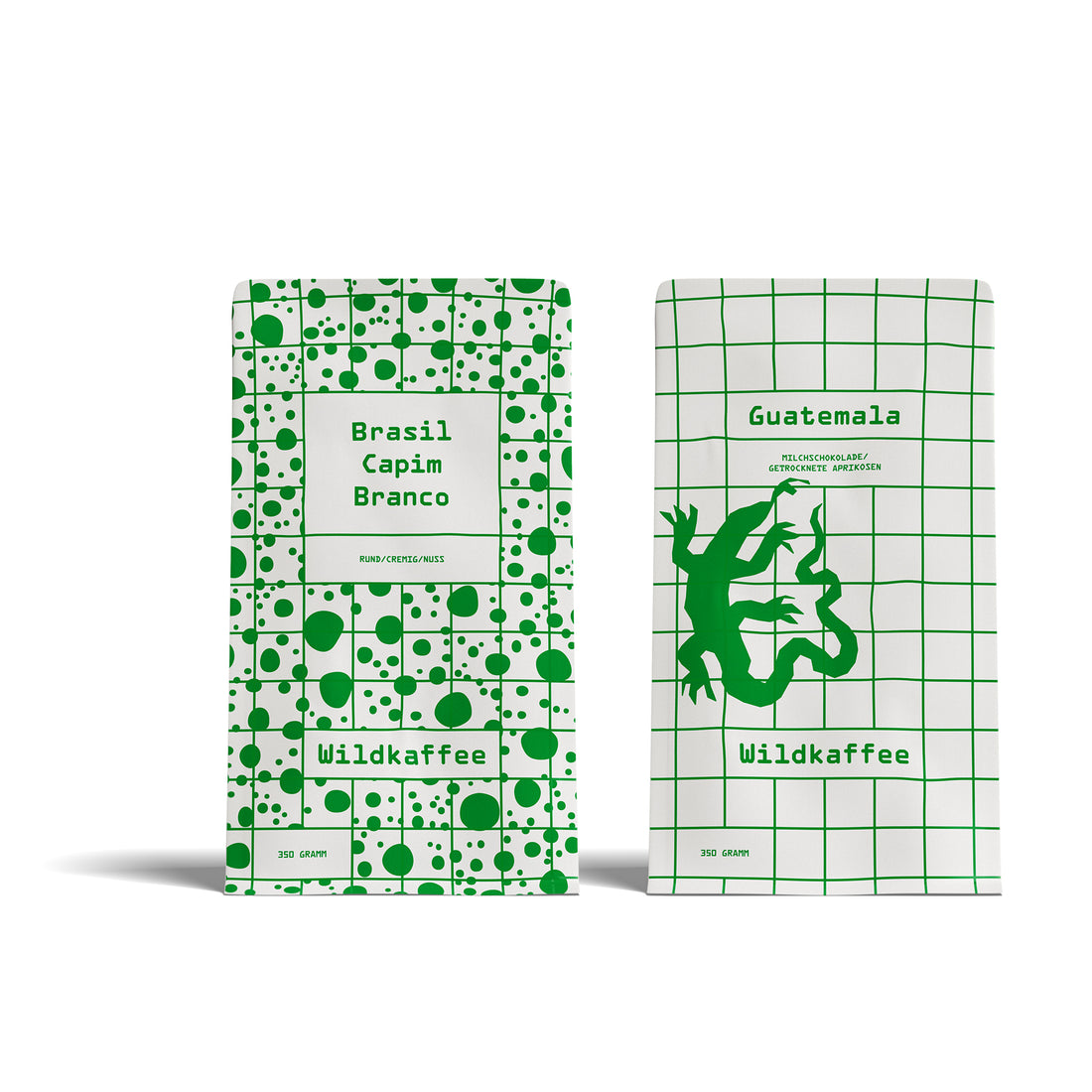 zwei Kaffeepackungen nebeneinander