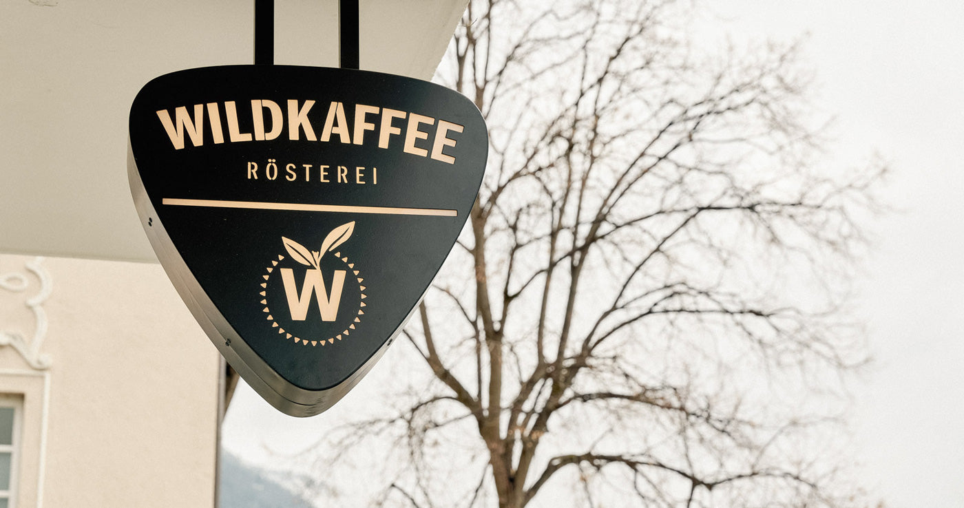 Wildkaffee-Roesterei-Schild